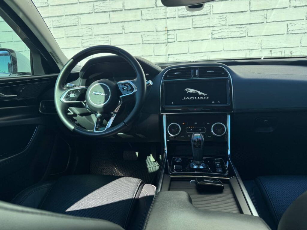 Автомобиль