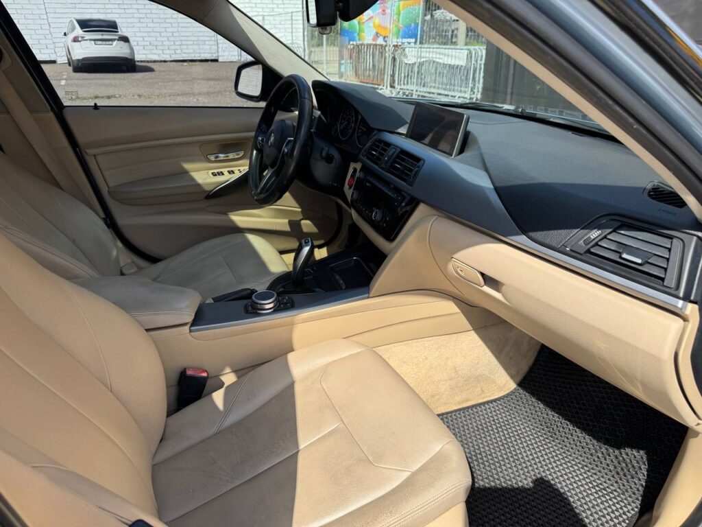 Автомобиль