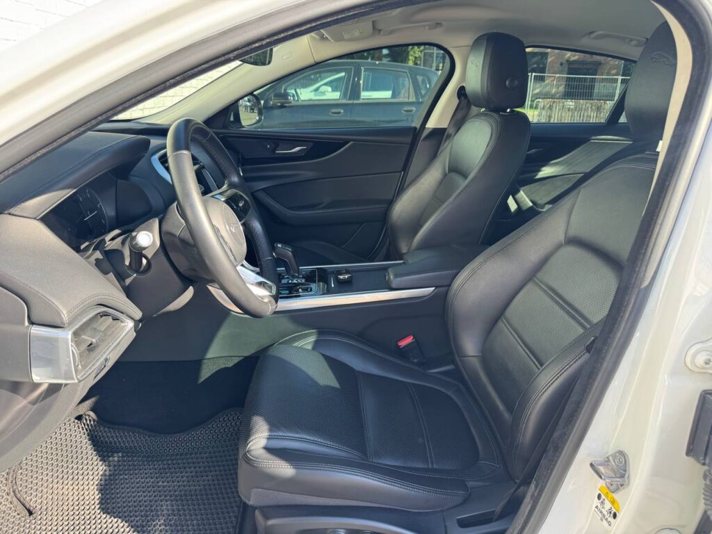 Автомобиль