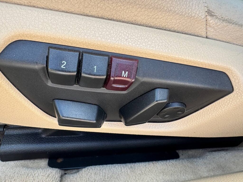 Автомобиль