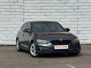 BMW 330e F30