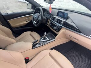 BMW 330e F30
