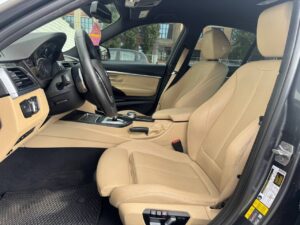 BMW 330e F30
