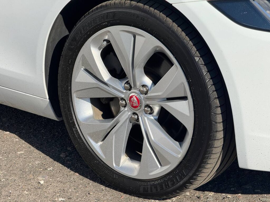 Автомобиль